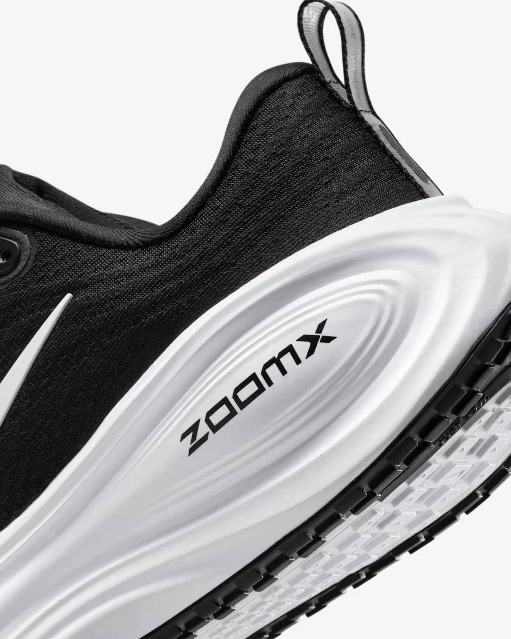 Nike Vomero Plus/ Zoomx