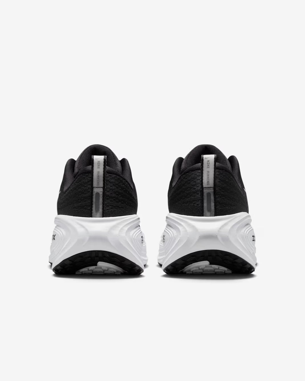 Nike Vomero Plus/ Zoomx